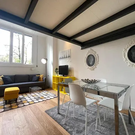 Appartamento Navigli Design Loft - 7 Stops From Duomo, Ac, Netflix Milano